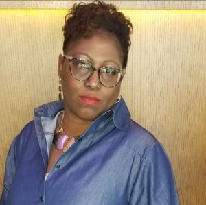 Meet your Posher, Daphne